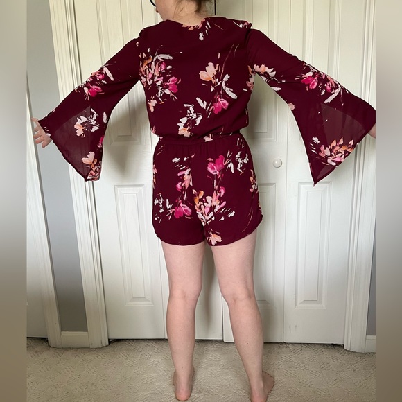 Arizona Jean Co. Floral Romper NWT - Picture 4 of 13